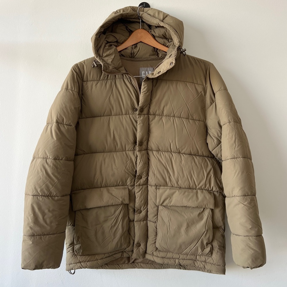 GAP Men's‎ Tan Puffer Jacket - Medium